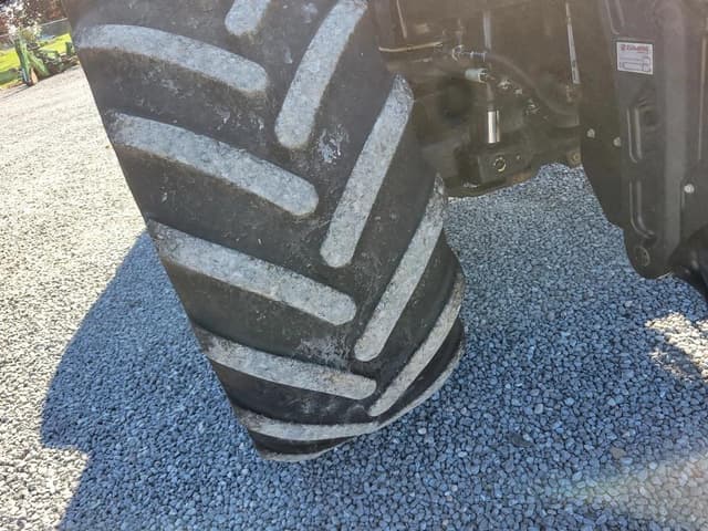 Image of New Holland T8.330 equipment image 4