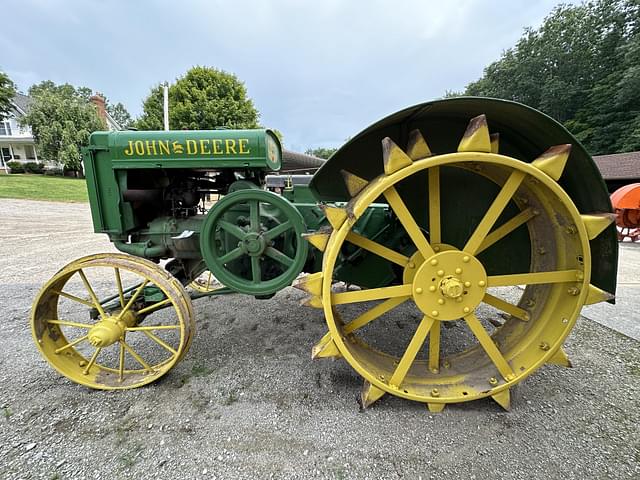 Image of John Deere D equipment image 1