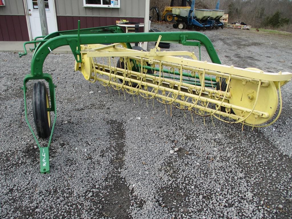 Main image John Deere 660