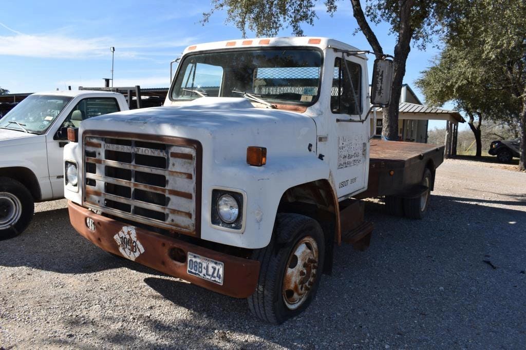 International 1754 Equipment Image0