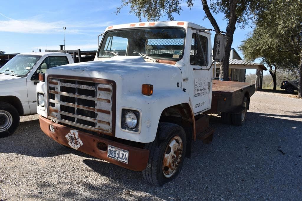 Image of International 1754 Primary image