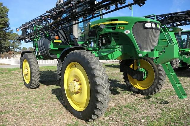 Image of John Deere 4730 equipment image 1