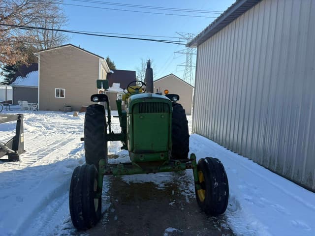 Image of John Deere 3020 equipment image 1