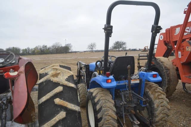 Image of New Holland TC21D equipment image 1
