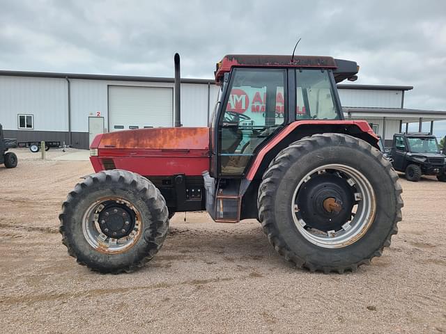 Image of Case IH 5240 equipment image 4