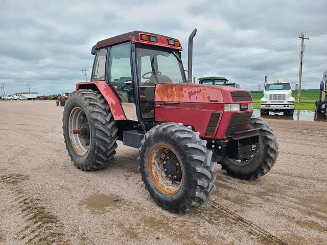 Image of Case IH 5240 equipment image 1