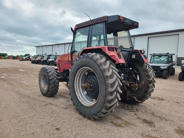 Image of Case IH 5240 equipment image 3