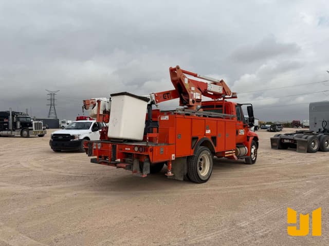 Image of International Durastar 4300 equipment image 4