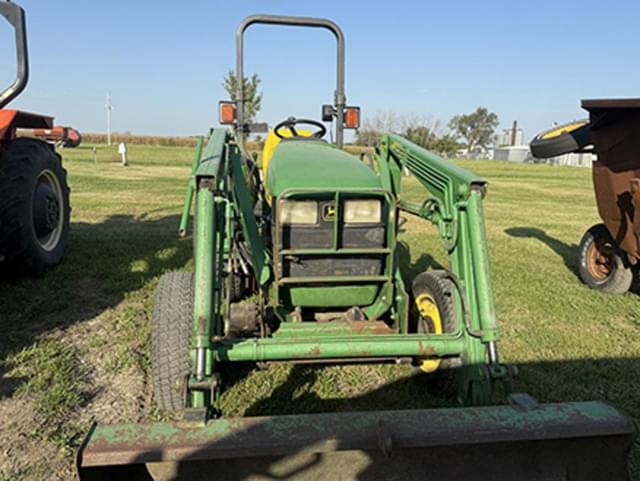 Image of John Deere 4400 equipment image 2