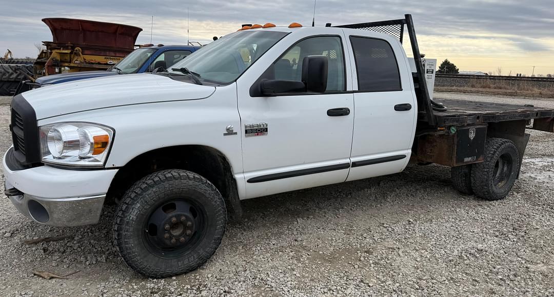 Image of Dodge Ram 3500 Primary image