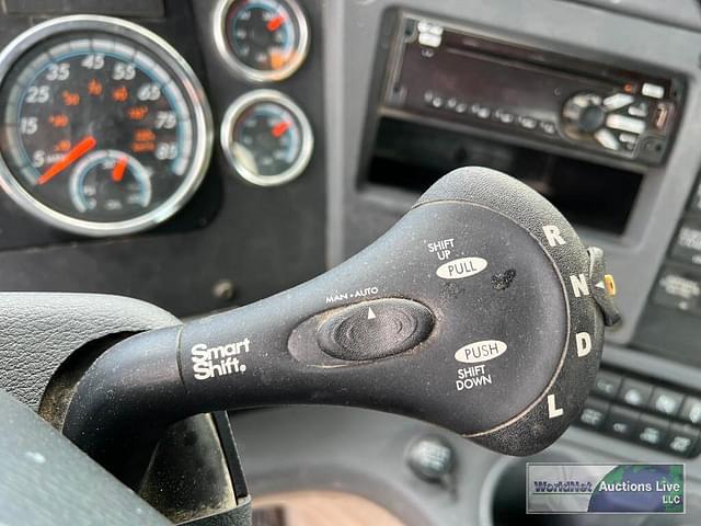 Thumbnail image Freightliner Cascadia 125 18