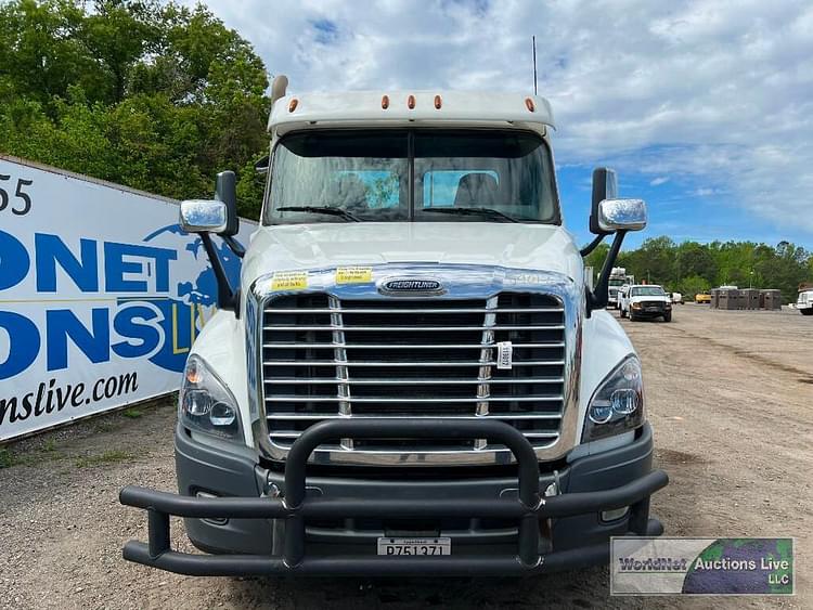 Main image Freightliner Cascadia 125 2