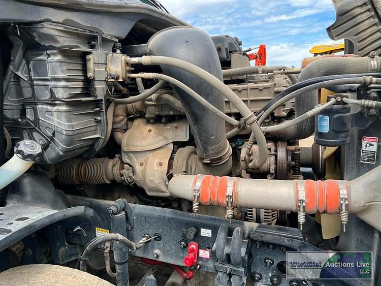 Main image Freightliner Cascadia 125 33