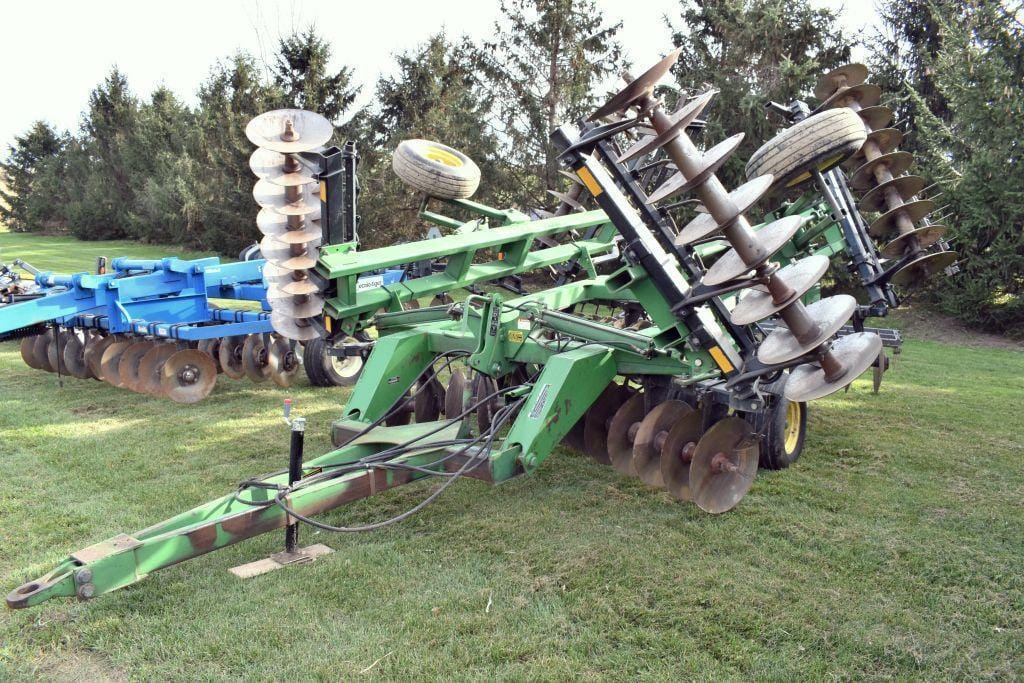 Main image John Deere 630