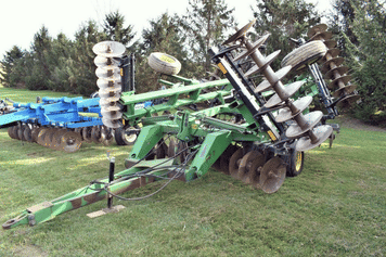 Main image John Deere 630