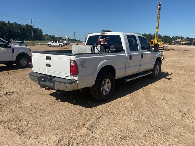 Image of Ford F-250 equipment image 4