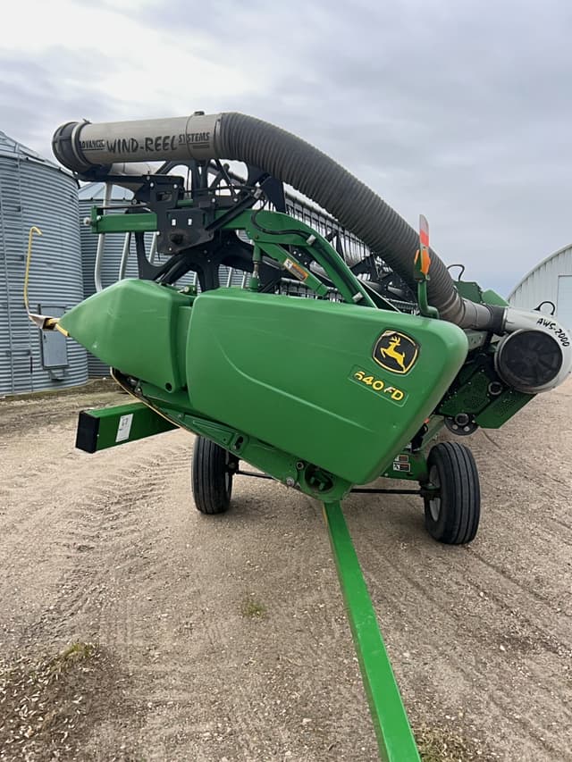 Image of John Deere 640FD equipment image 3