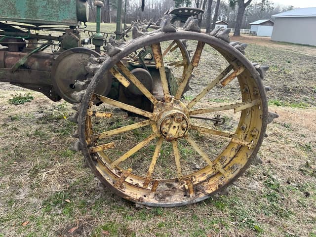 Image of John Deere A equipment image 1