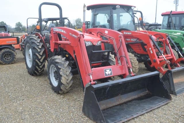 Image of Massey Ferguson 2605 equipment image 3