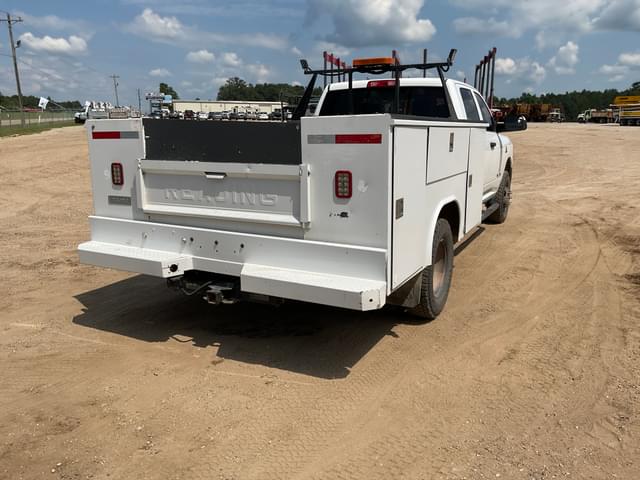 Image of Dodge Ram 3500 equipment image 4