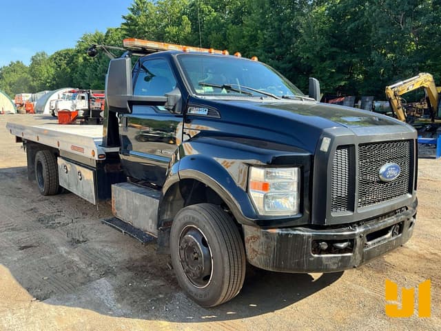 Image of Ford F-650 equipment image 2
