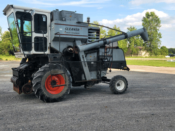 Main image Gleaner F