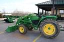 John Deere 4052M Image