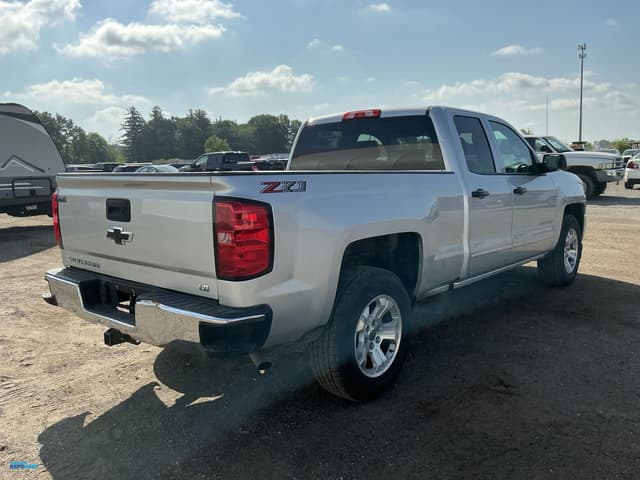 Image of Chevrolet 1500 equipment image 4