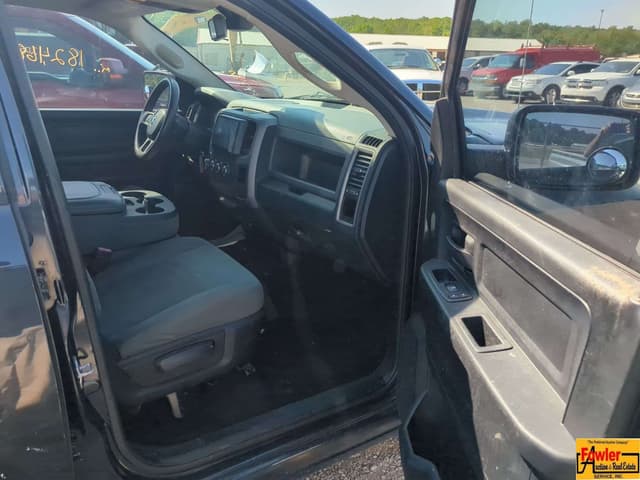 Image of Dodge Ram 1500 equipment image 4