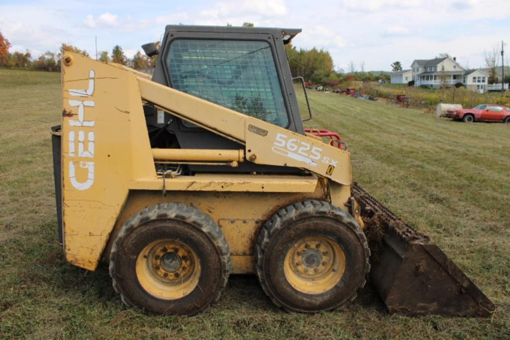 Gehl 5625 Equipment Image0