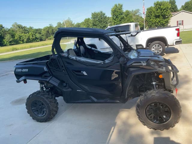 Image of Can-Am Commander XT equipment image 2