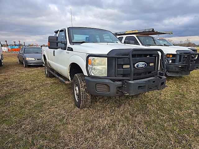 Image of Ford F-250 equipment image 1