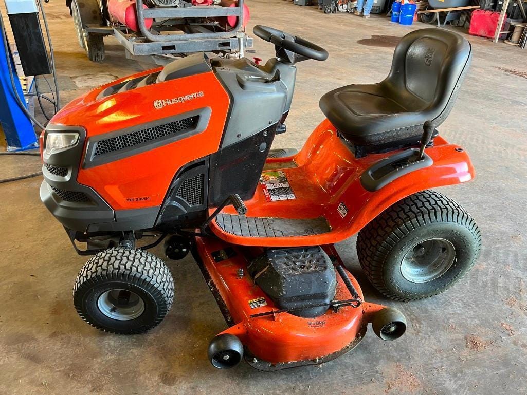 Main image Husqvarna YTH24V54