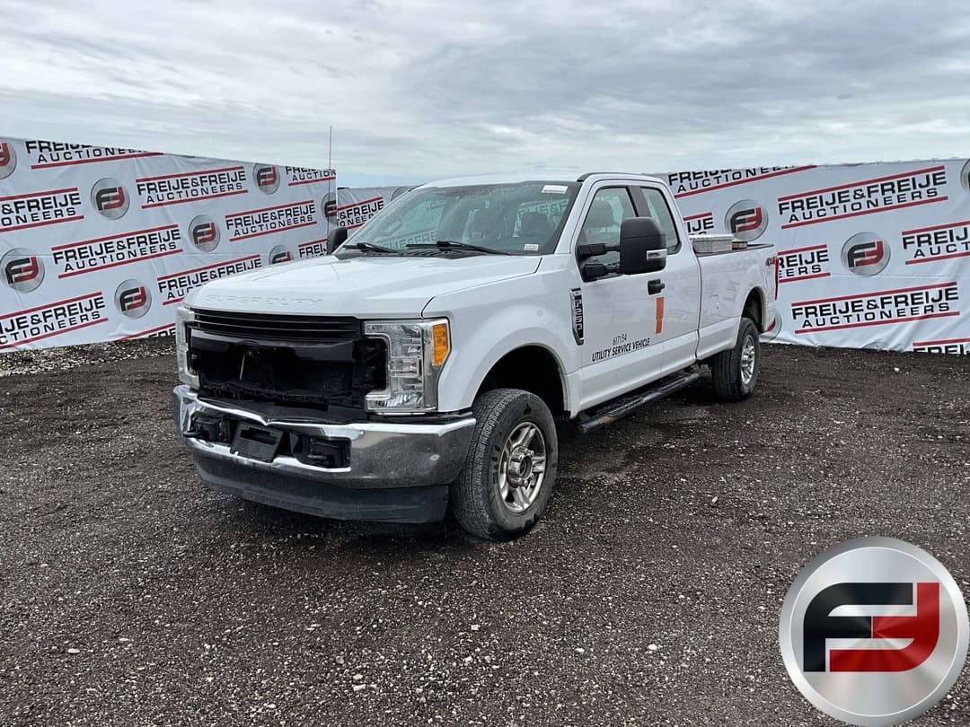Image of Ford F-250 Primary image