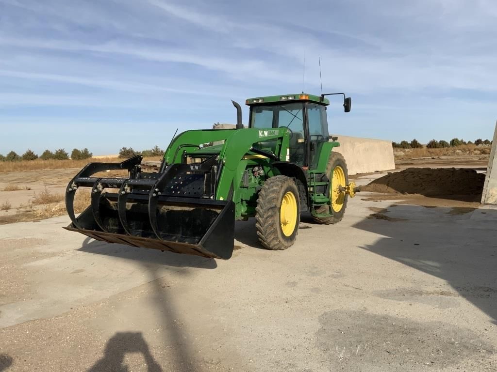 Main image John Deere 8100