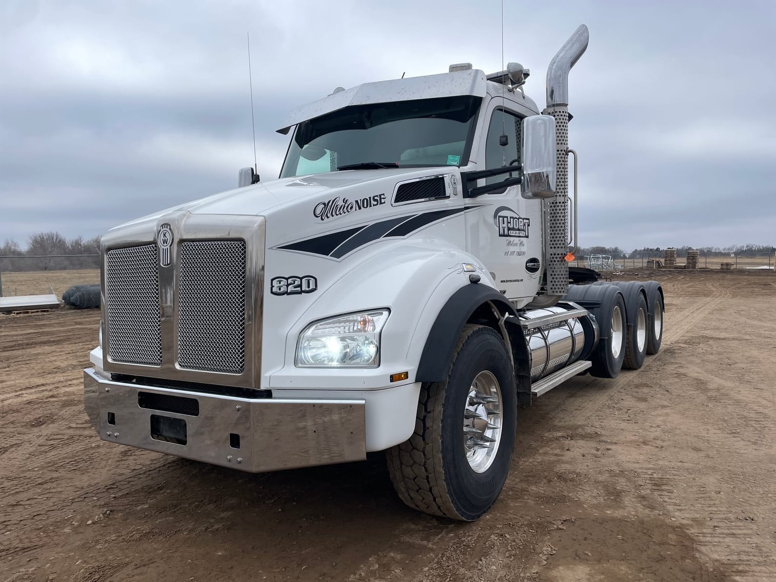 2019 Kenworth T880 Equipment Image0