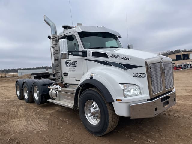 Image of Kenworth T880 equipment image 4