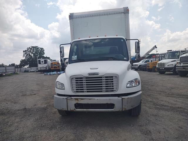 Image of Freightliner M2 equipment image 2