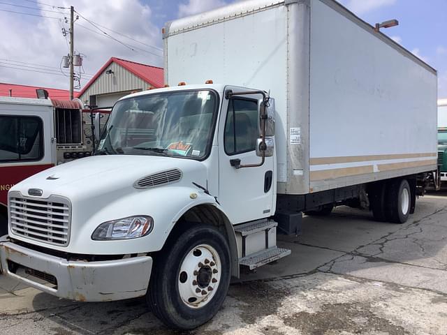 Image of Freightliner M2 equipment image 1