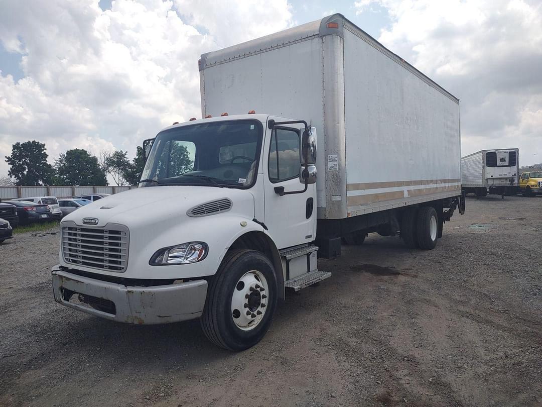 Image of Freightliner M2 Primary image