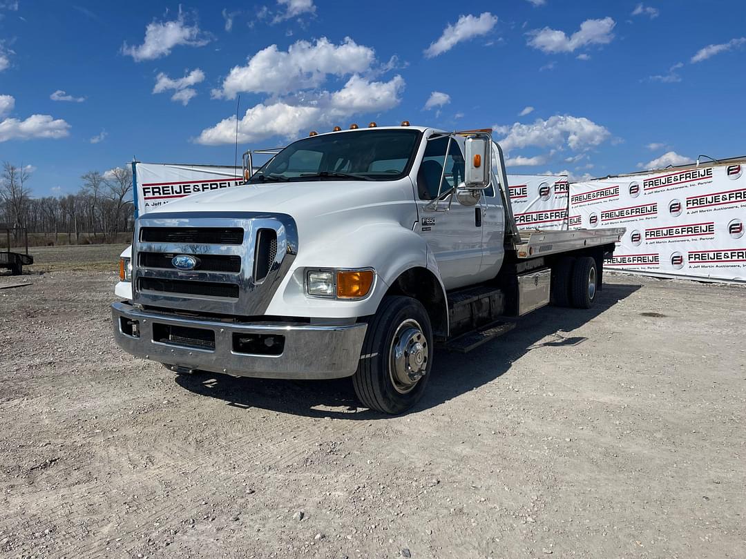 Image of Ford F-650 Primary image