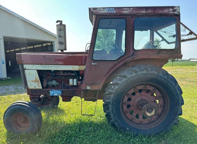 Image of International Harvester 966 equipment image 3