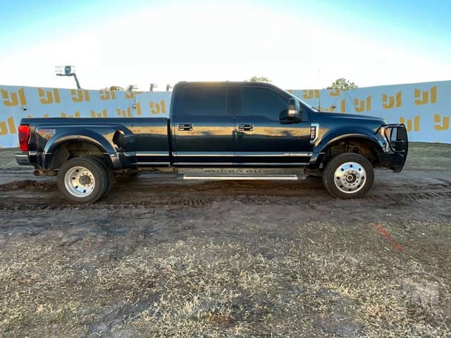 Image of Ford F-450 equipment image 3