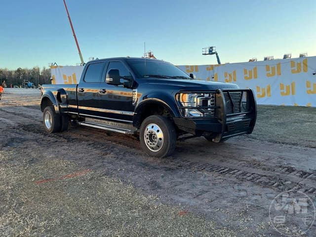 Image of Ford F-450 equipment image 2