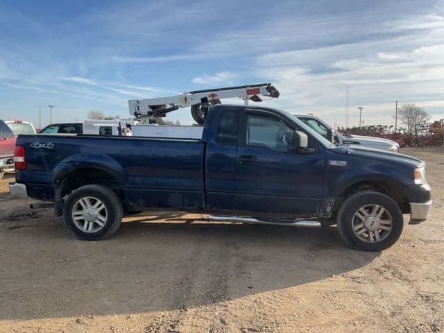 Image of Ford F-150 equipment image 3