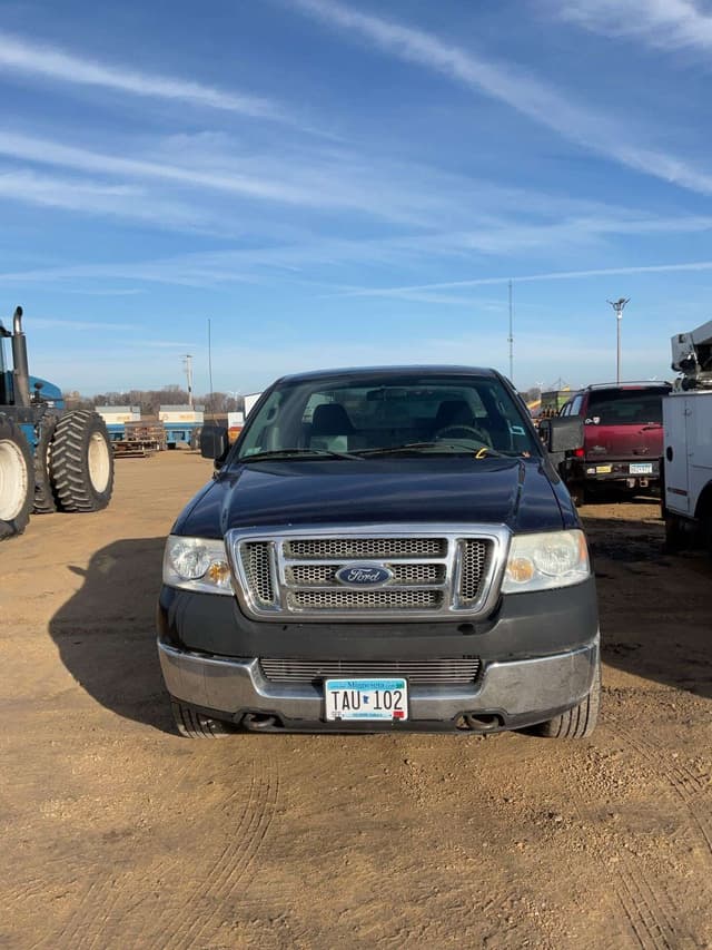 Image of Ford F-150 equipment image 1