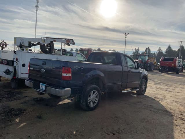 Image of Ford F-150 equipment image 4