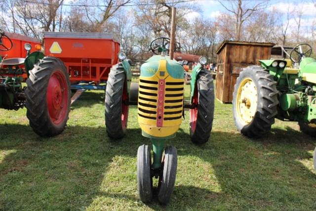 Image of Oliver 66 equipment image 1