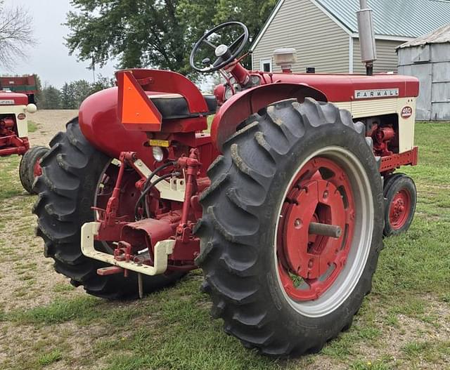 Image of International Harvester 460 equipment image 3