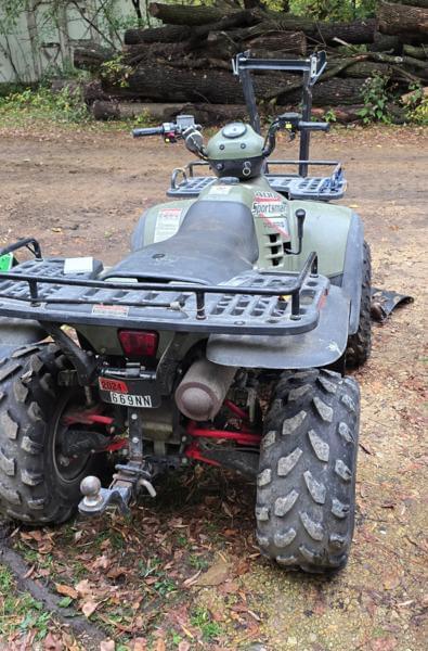 Image of Polaris Sportsman 400 equipment image 2